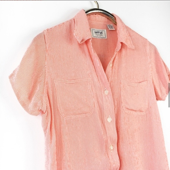 Vintage Short Sleeve Button Up Blouse - Picture 7 of 7